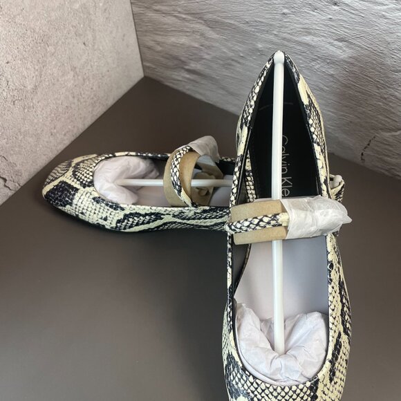 CALVIN KLEIN EMERY MARY JANE FLATS (5) - Picture 8 of 12